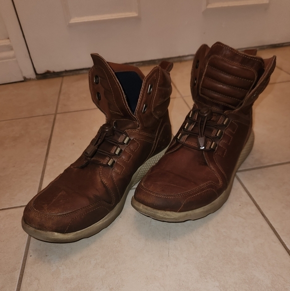 Timberland Hightop Shoes - Picture 8 of 10